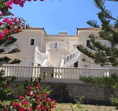 Villa Vourda Marathokampos Exterior photo